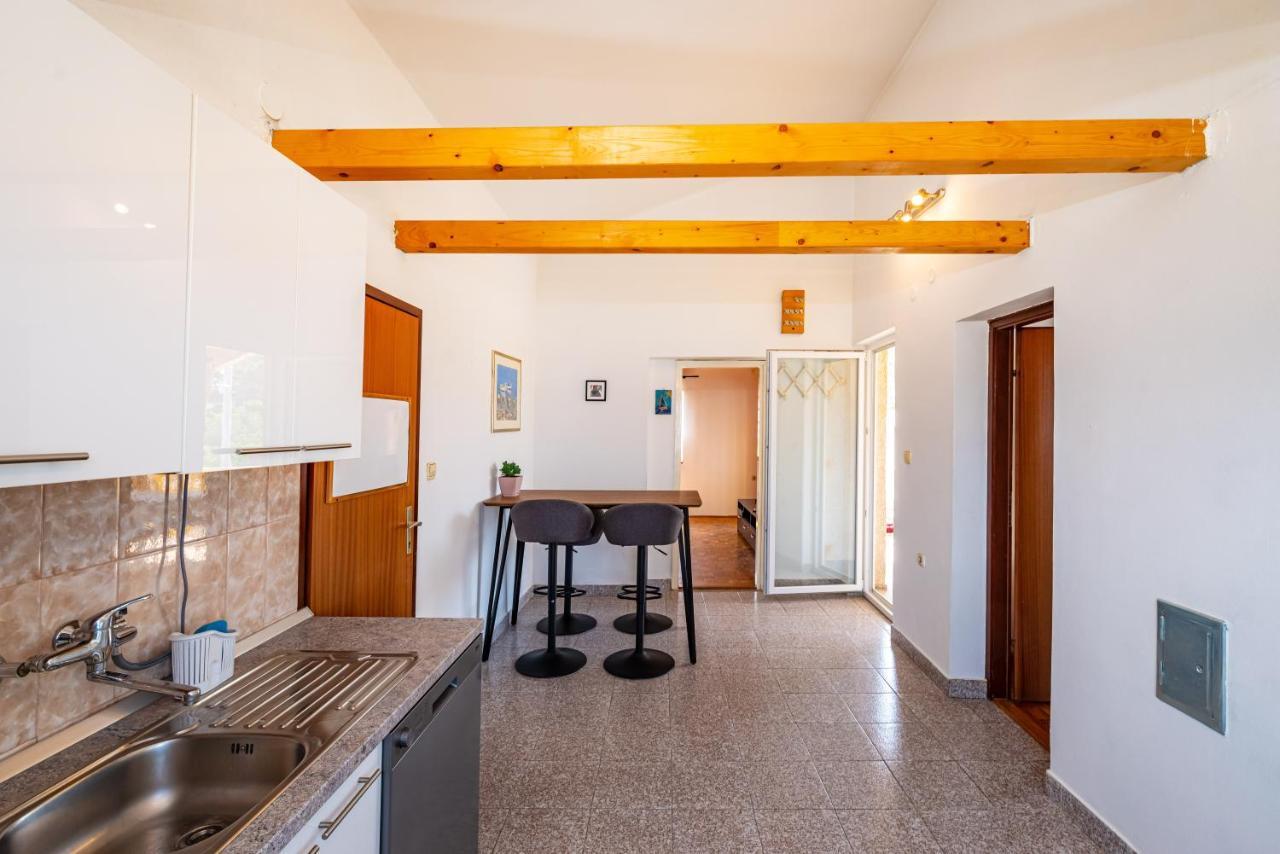 Apartment Sea And Mountain With Pool Novigrad  Chambre photo