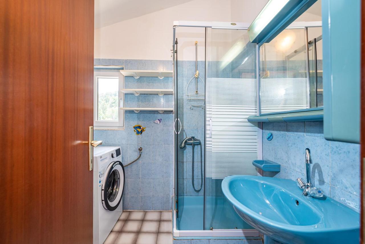 Apartment Sea And Mountain With Pool Novigrad  Extérieur photo