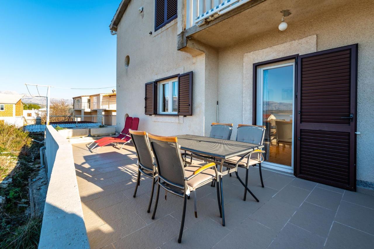 Apartment Sea And Mountain With Pool Novigrad  Extérieur photo